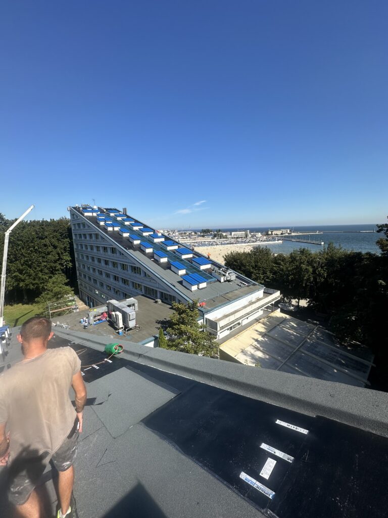 Profesjonalne pokrycia dachowe new roof office